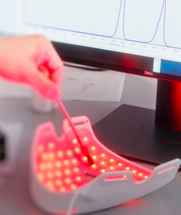 Currentbody Led Mask LED Face Mask | Red Light Therapy Masks | CurrentBody Canada
